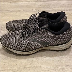 Men’s Brooks Revel 2 running shoe
